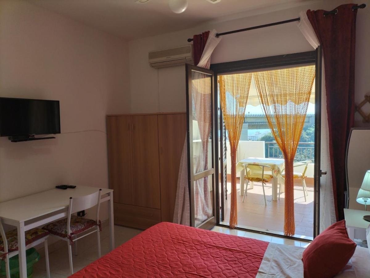 Casa Vacanza Da Rosa Letojanni Ngoại thất bức ảnh