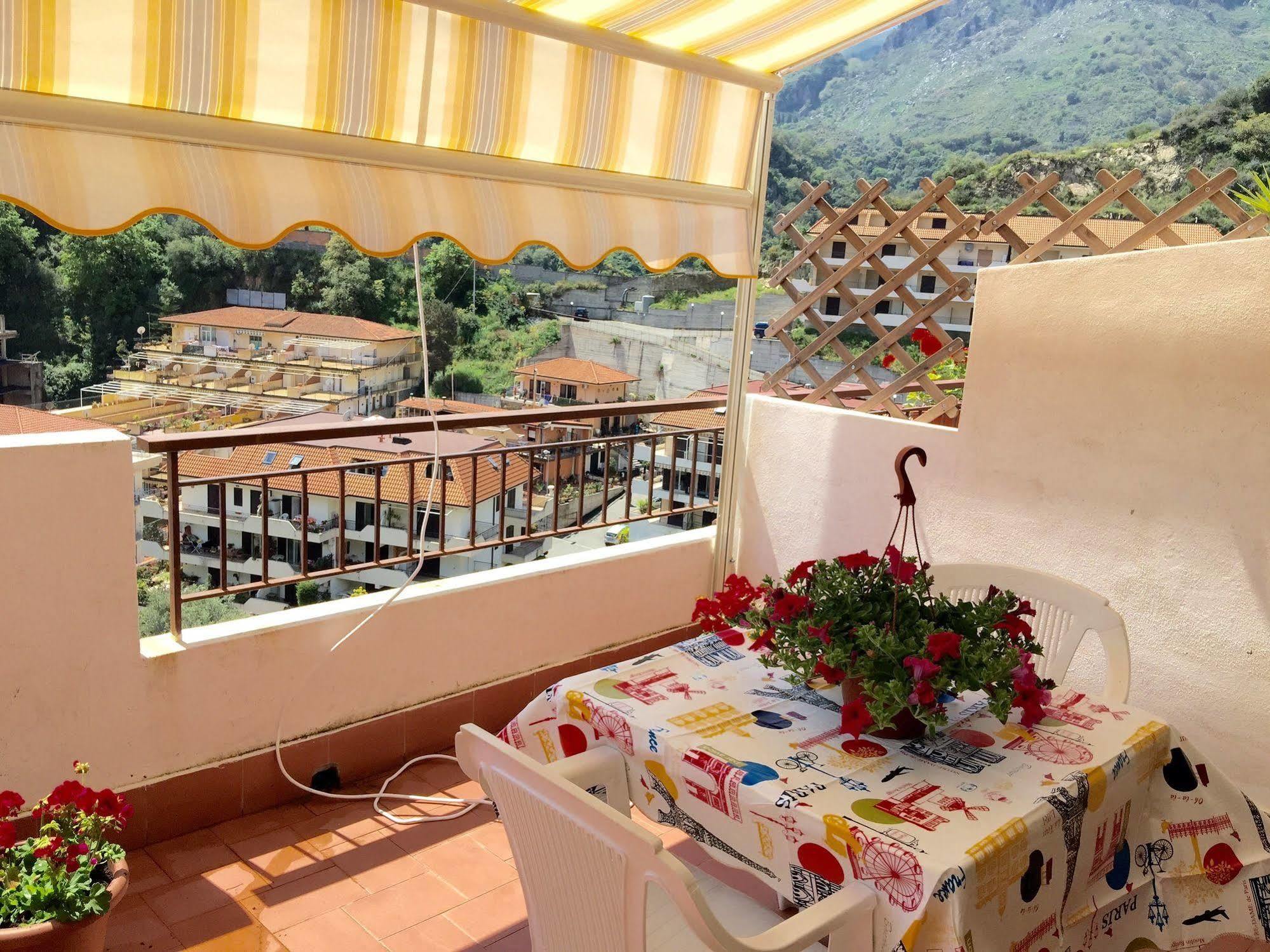 Casa Vacanza Da Rosa Letojanni Ngoại thất bức ảnh