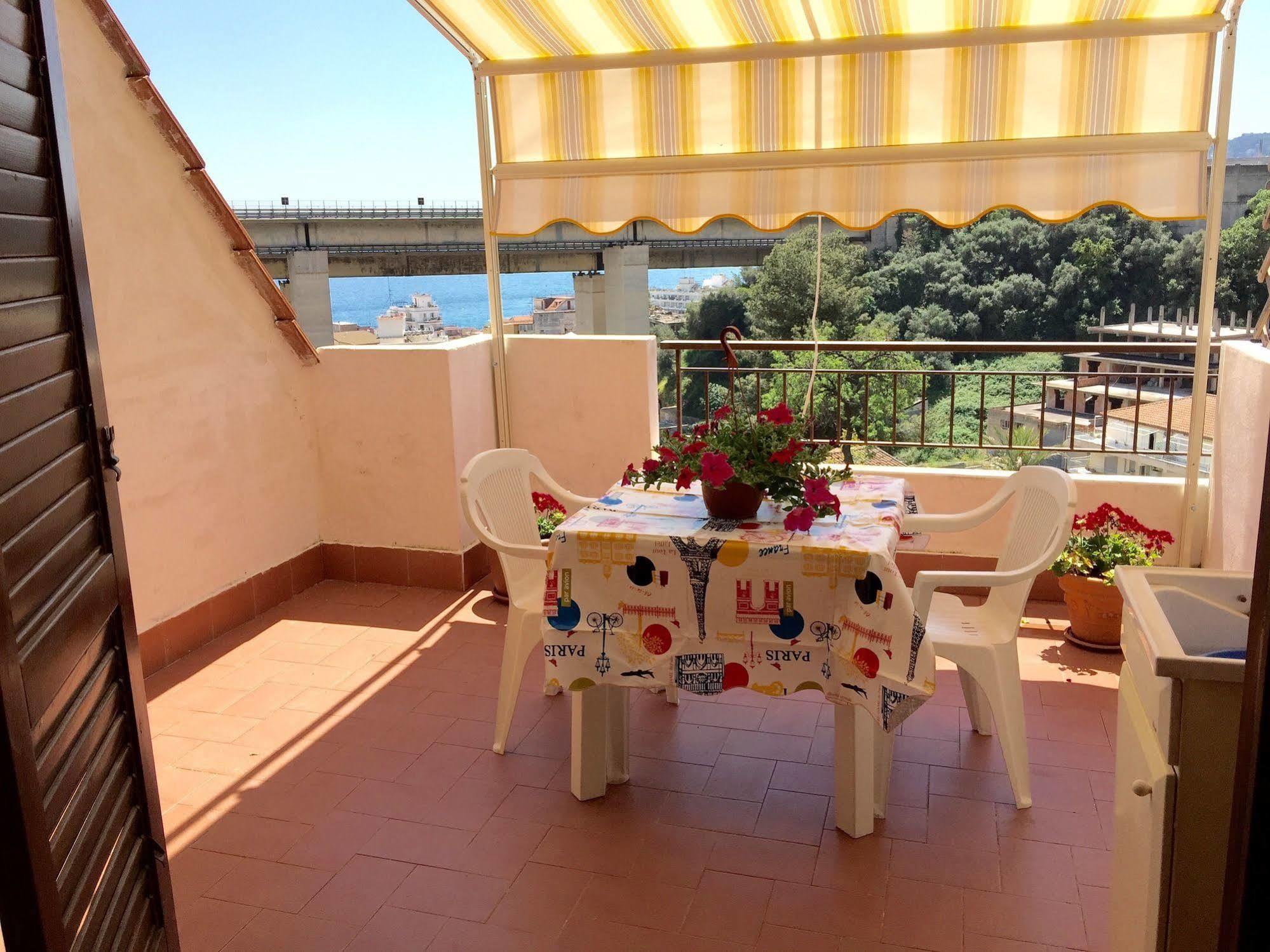 Casa Vacanza Da Rosa Letojanni Ngoại thất bức ảnh