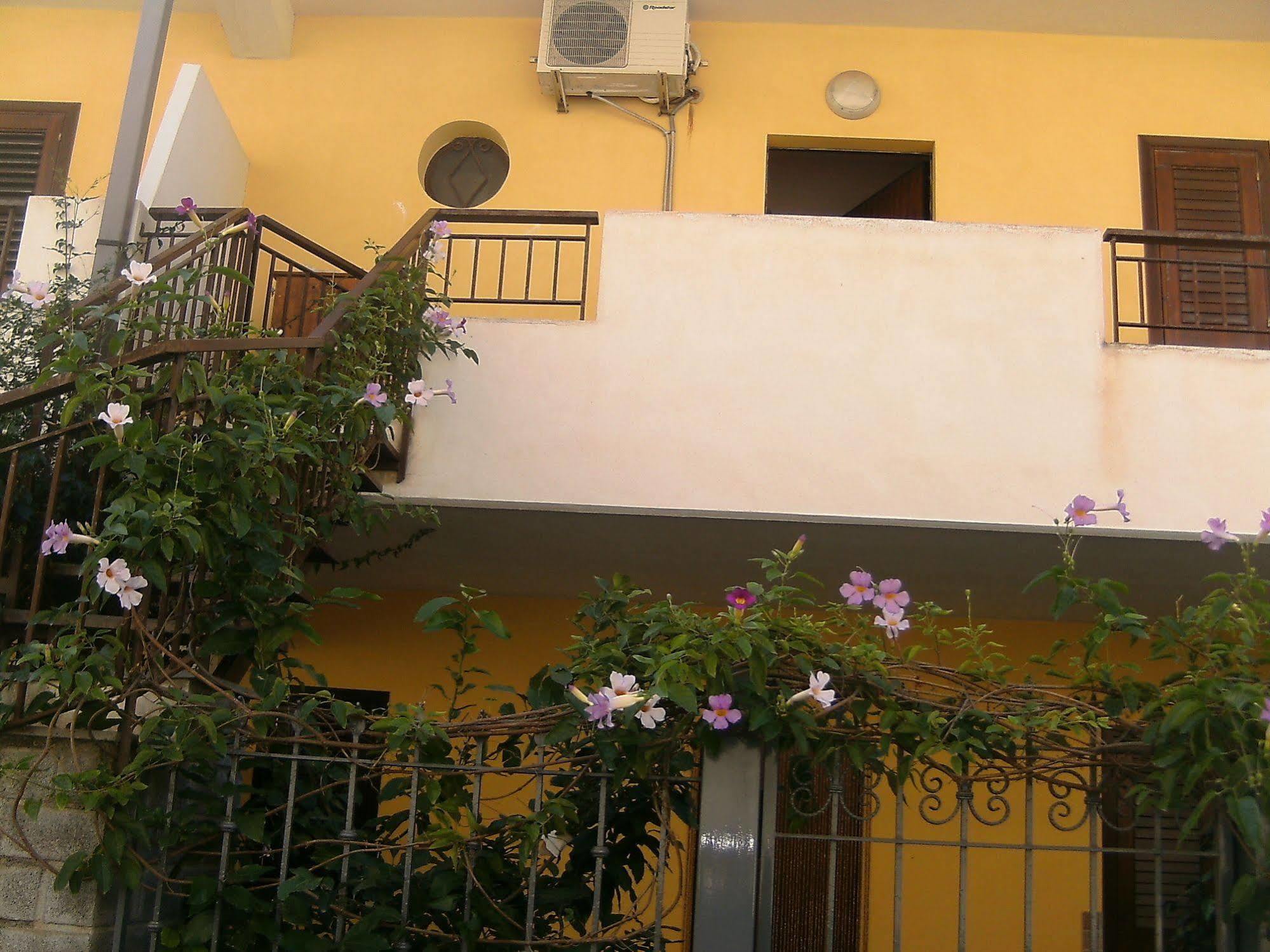 Casa Vacanza Da Rosa Letojanni Ngoại thất bức ảnh